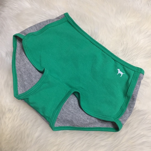 VS PINK Lucky Panties! 4 Leaf Clover Cotton Boyshort - Picture 6 of 12